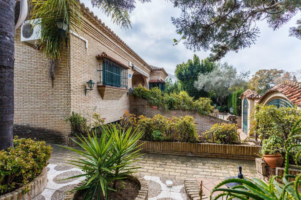 Divi Apartments Villa Reyes マイレナ・デル・アルハラフェ エクステリア 写真
