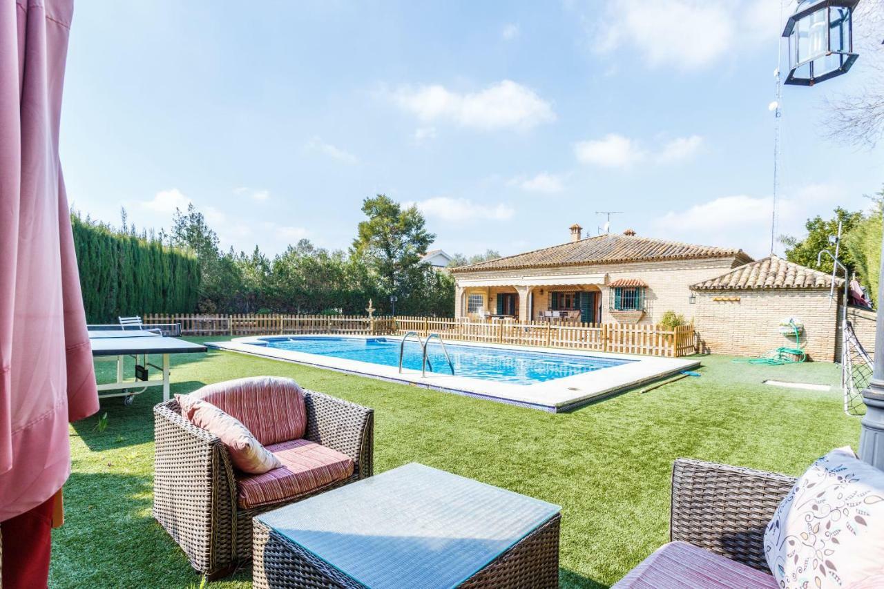 Divi Apartments Villa Reyes マイレナ・デル・アルハラフェ エクステリア 写真