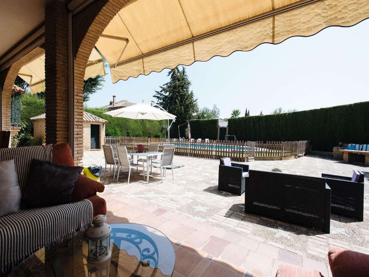 Divi Apartments Villa Reyes マイレナ・デル・アルハラフェ エクステリア 写真
