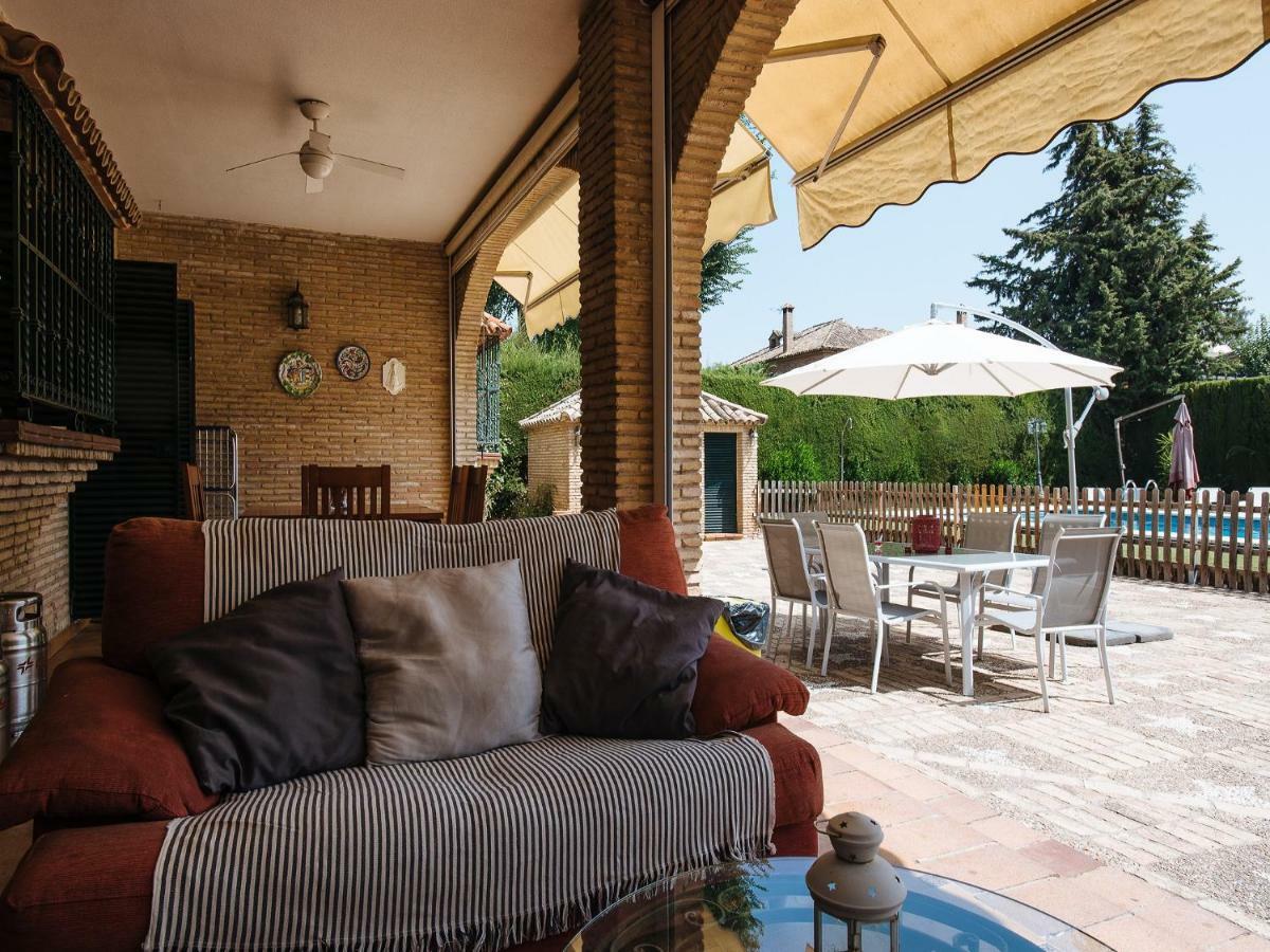 Divi Apartments Villa Reyes マイレナ・デル・アルハラフェ エクステリア 写真