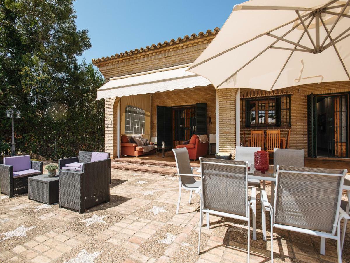 Divi Apartments Villa Reyes マイレナ・デル・アルハラフェ エクステリア 写真