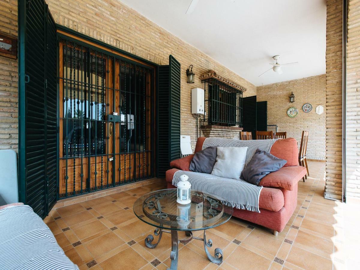 Divi Apartments Villa Reyes マイレナ・デル・アルハラフェ エクステリア 写真