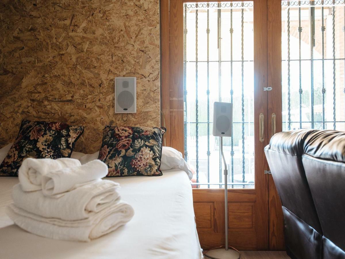 Divi Apartments Villa Reyes マイレナ・デル・アルハラフェ エクステリア 写真