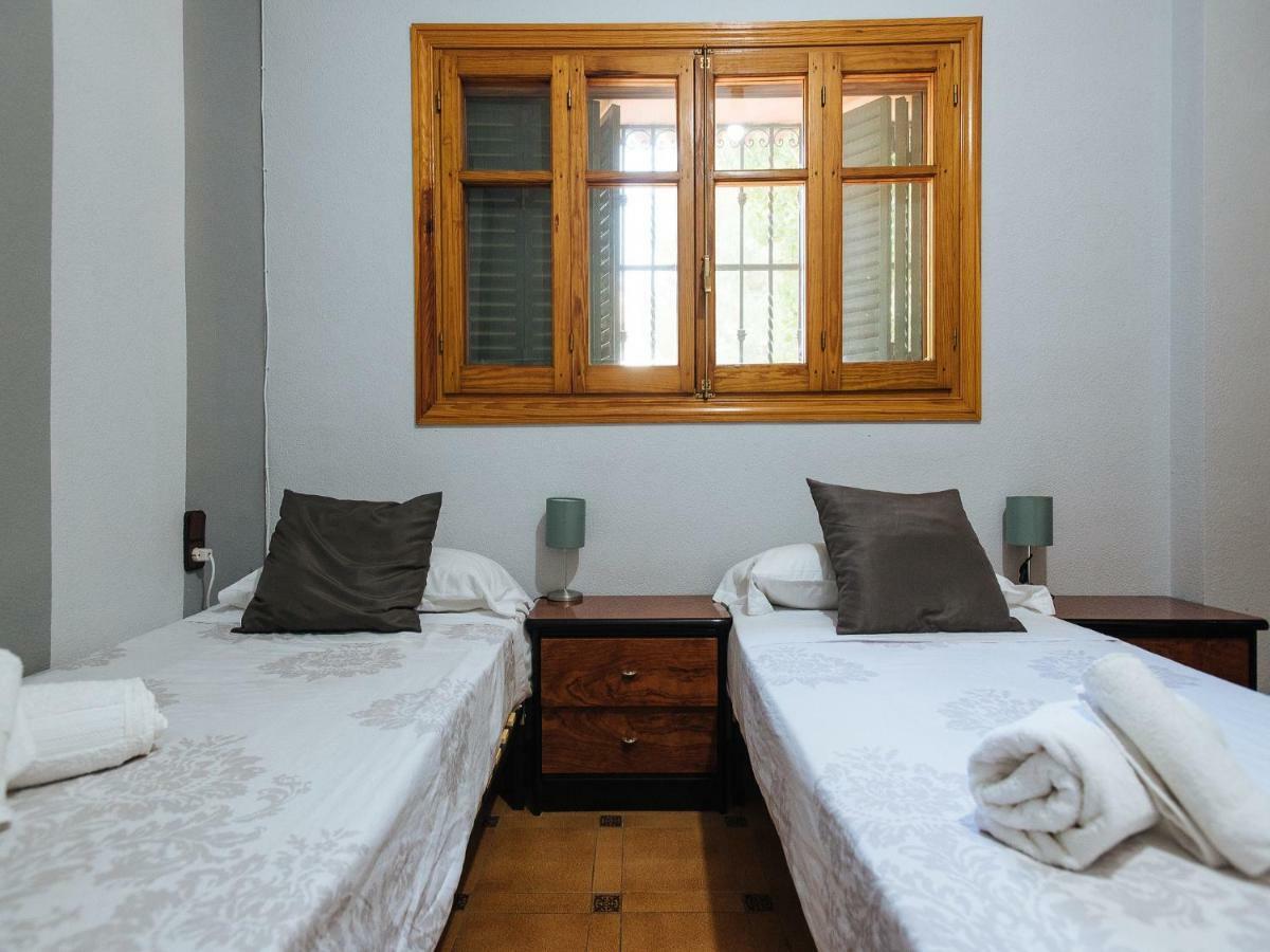 Divi Apartments Villa Reyes マイレナ・デル・アルハラフェ エクステリア 写真